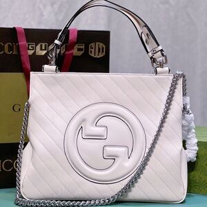Gucci Cream Quilted Shoulder Bag with Chain